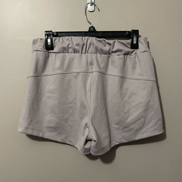 Apana shorts size S  - Picture 4 of 6